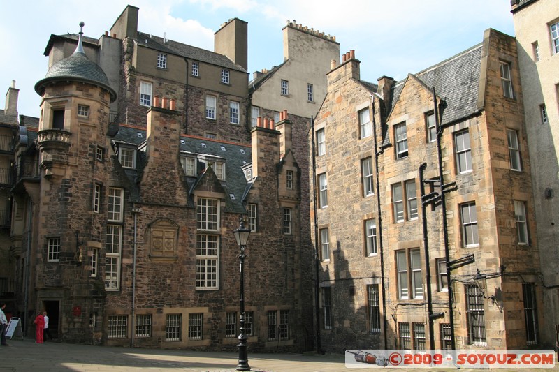 Edinburgh - Makars' Court (Lady Stair's Close)
Lawnmarket, Edinburgh, City of Edinburgh EH1 2, UK
Mots-clés: patrimoine unesco