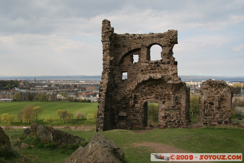 Edinburgh - Holyrood Park - Saint Anthony's Chapel
Queen's Dr, Edinburgh, City of Edinburgh EH8 8, UK
Mots-clés: Parc Ruines Eglise