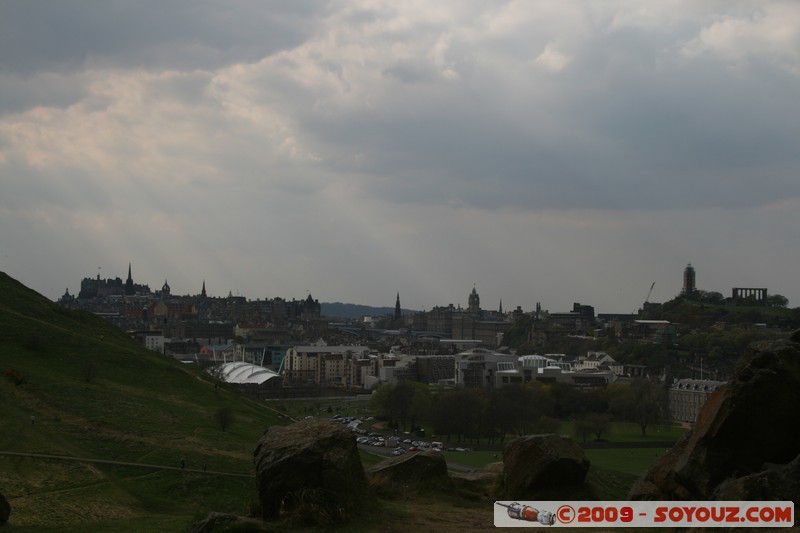 Edinburgh - Holyrood Park
Queen's Dr, Edinburgh, City of Edinburgh EH8 8, UK
Mots-clés: Parc