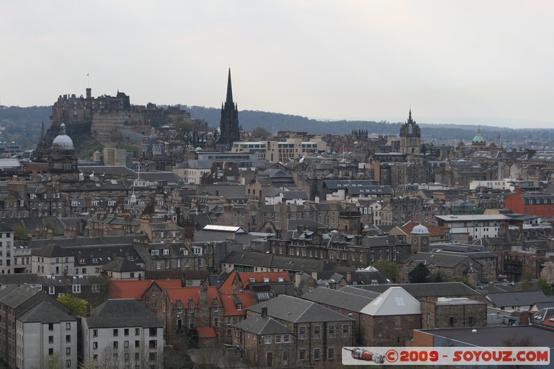 Edinburgh Castle from Holyrood Park
Queen's Dr, Edinburgh, City of Edinburgh EH8 8, UK
Mots-clés: Parc chateau Edinburgh Castle Moyen-age patrimoine unesco