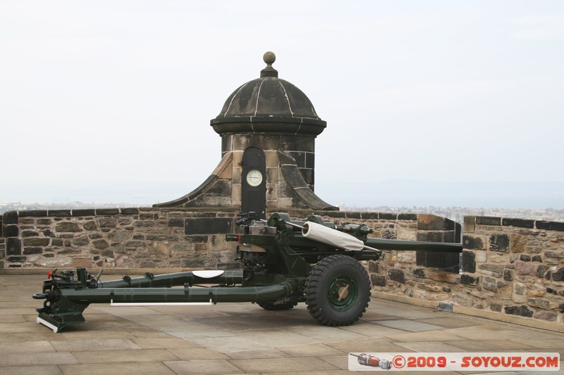 Edinburgh Castle - One O'Clock Gun
Johnston Terrace, Edinburgh, City of Edinburgh EH1 2, UK
Mots-clés: Edinburgh Castle Armee