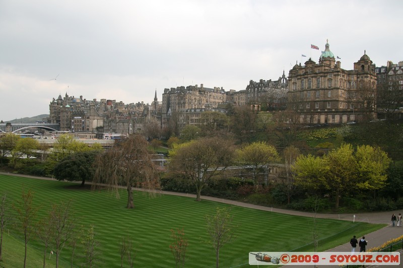 Edinburgh - Princes Street Gardens - View on Old Town
Johnston Terrace, Edinburgh, City of Edinburgh EH1 2, UK (The Mound, Edinburgh, City of Edinburgh EH2 2, UK)
Mots-clés: patrimoine unesco