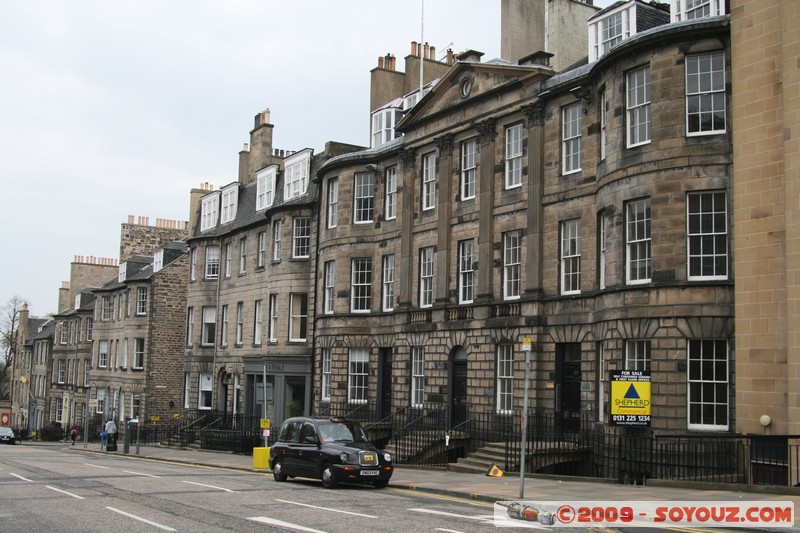 Edinburgh - New Town
Waverley Bridge, Edinburgh, City of Edinburgh EH1 1, UK (N Castle St, Edinburgh, City of Edinburgh EH2 3, UK)
Mots-clés: patrimoine unesco