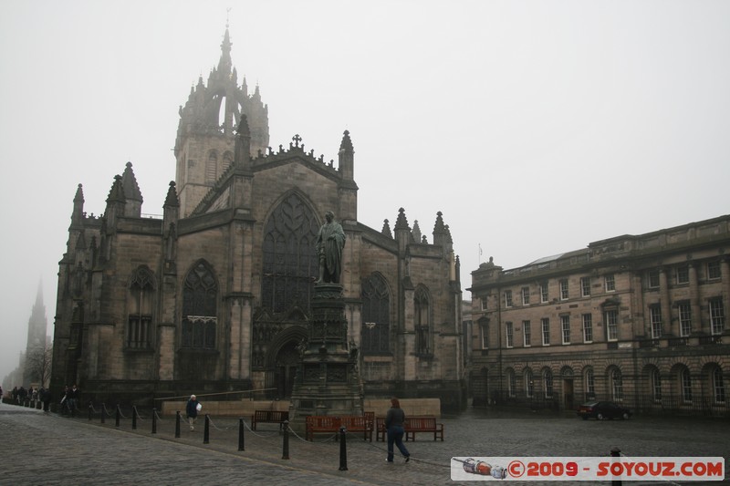 Edinburgh - Royal Mile - St. Giles' Cathedral
Edinburgh, City of Edinburgh, Scotland, United Kingdom
Mots-clés: brume Eglise St. Giles' Cathedral patrimoine unesco
