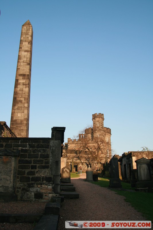 Edinburgh - Old Calton Cemetery
Waterloo Pl, Edinburgh, City of Edinburgh EH1 3, UK
Mots-clés: sunset cimetiere