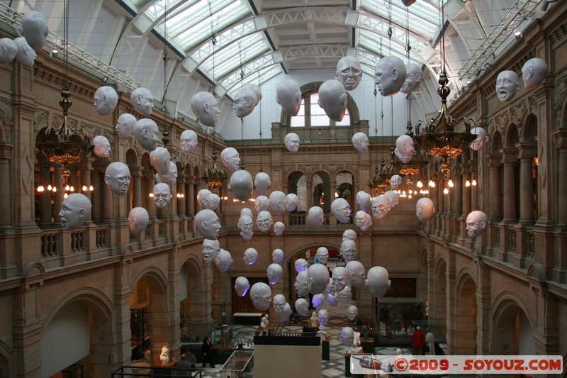 Glasgow - Kelvingrove Art Gallery and Museum
Mots-clés: sculpture