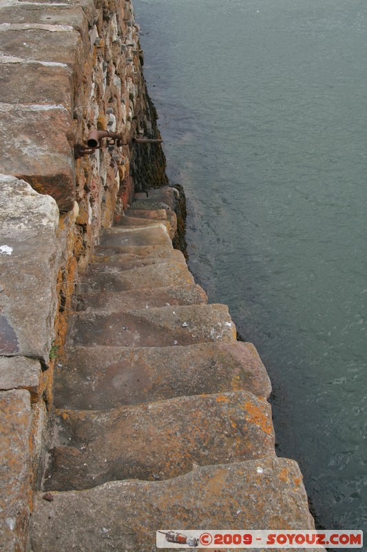 St Andrews Harbour
The Pends, Fife KY16 9, UK
Mots-clés: Port mer