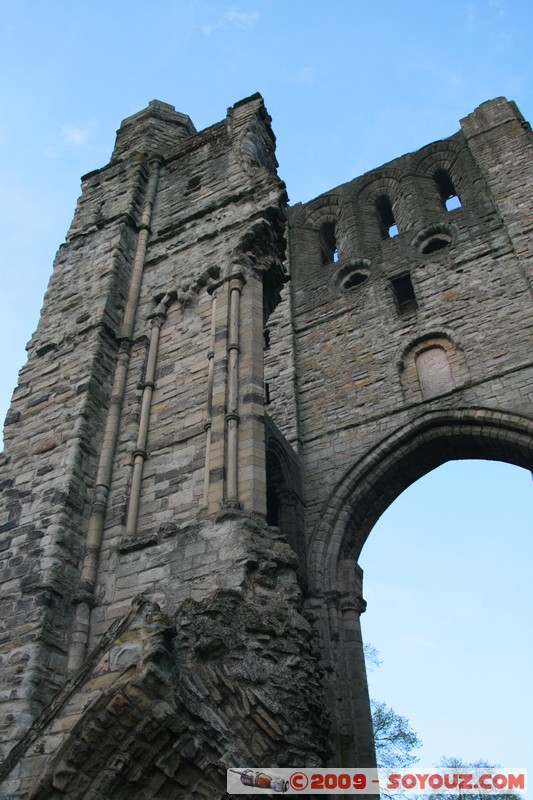The Scottish Borders - Kelso Abbey
Abbey Row, the Scottish Borders, The Scottish Borders TD5 7, UK
Mots-clés: Ruines Eglise