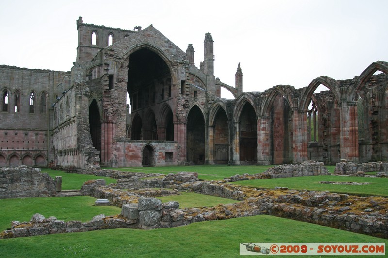 The Scottish Borders - Melrose Abbey
Melrose Abbey, Cloisters Rd, the Scottish Borders, The Scottish Borders TD6 9, UK
Mots-clés: Eglise Ruines