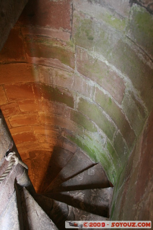 The Scottish Borders - Melrose Abbey
Cloisters Rd, the Scottish Borders, The Scottish Borders TD6 9, UK
Mots-clés: Eglise Ruines Escaliers