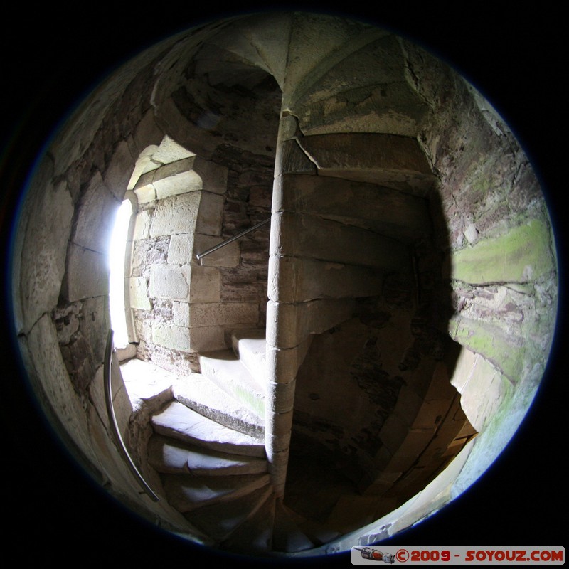 Doune Castle
Doune, Stirling, Scotland, United Kingdom
Mots-clés: chateau Moyen-age Movie location Fish eye