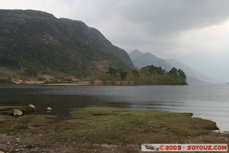 Highland - Glenfinnan - Loch Shiel
A830, Highland PH33 7, UK
Mots-clés: Lac paysage