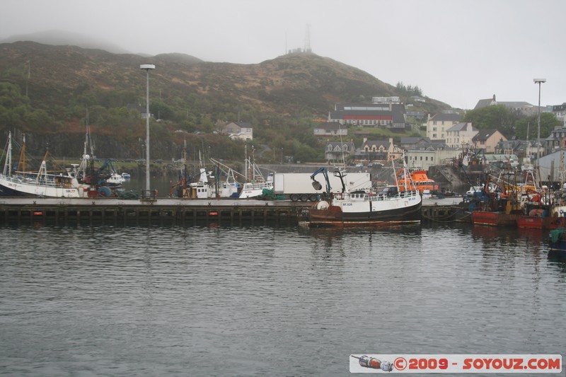 Highland - Mallaig Harbour
Armadale, Mallaig, Highland PH41 4, UK
Mots-clés: Port brume