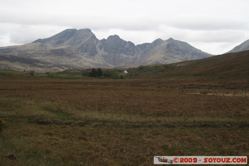 Skye - Cuillin Hills
B8083, Highland IV49 9, UK
Mots-clés: Cuillin Hills Montagne