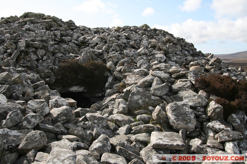 Hebridean Islands - North Uist - Bharpa Langass
A867, Eilean Siar HS6 5, UK
Mots-clés: cairns prehistorique Megalithique