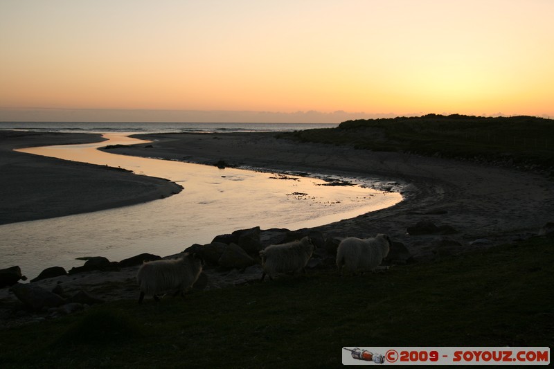 Hebridean Islands - South Uist - Howmore - Sunset on the beach
Howmore, Western Isles, Scotland, United Kingdom
Mots-clés: sunset plage mer