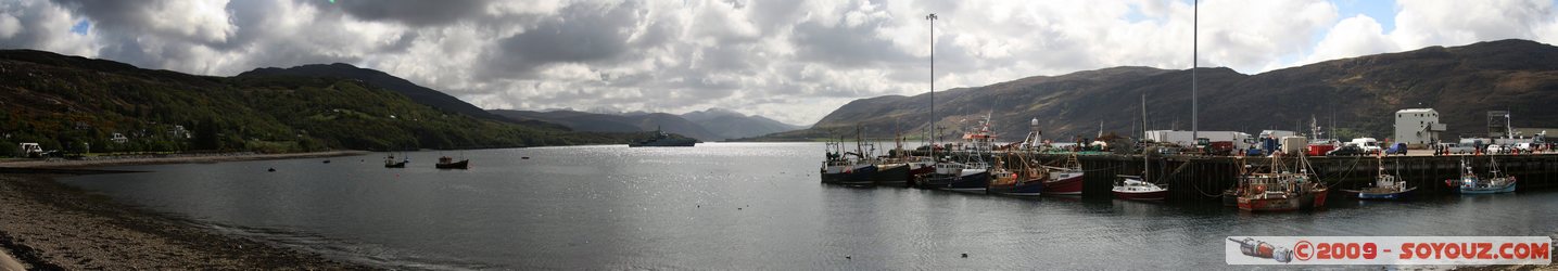 Highland - Ullapool - panorama
Mots-clés: Lac bateau Montagne paysage panorama