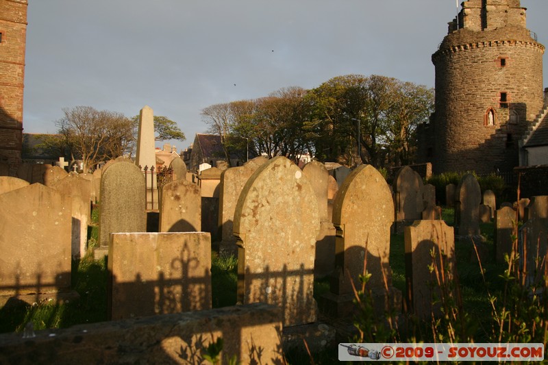 Orkney - Kirkwall - St Magnus Cathedral at sunset
Kirkwall, Orkney, Scotland, United Kingdom
Mots-clés: Eglise sunset cimetiere