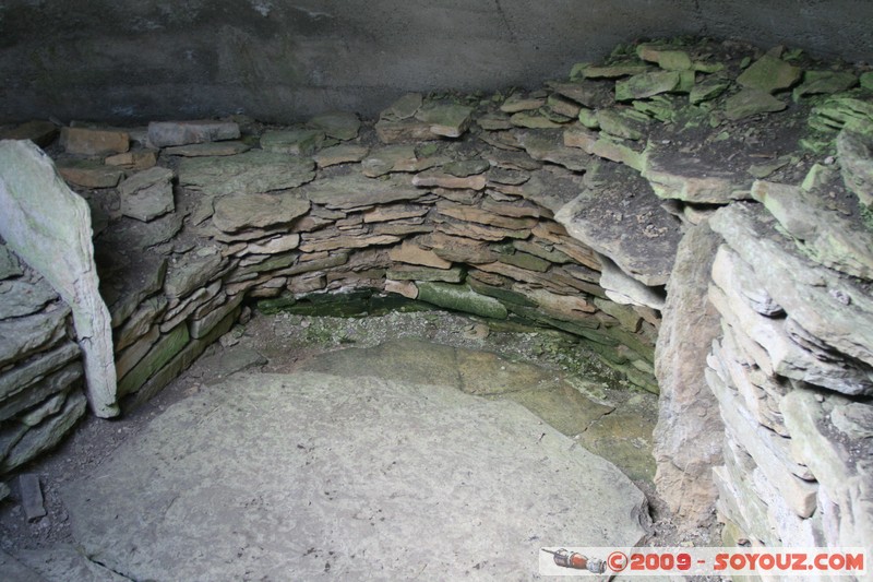 Orkney - Rousay - Taversoe Tuick
B9064, Orkney Islands KW17 2, UK
Mots-clés: prehistorique cairns