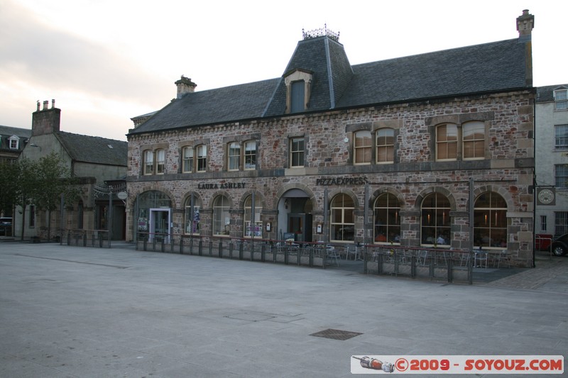 Inverness
Falcon Square, Highland IV1 1, UK
