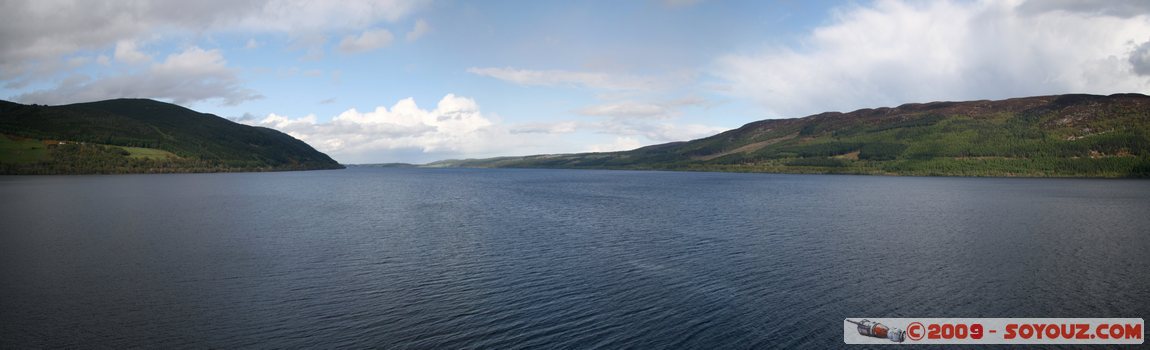 Loch Ness from Urquhart Castle - panorama
Stitched Panorama
Mots-clés: Lac panorama Urquhart Castle Loch Ness