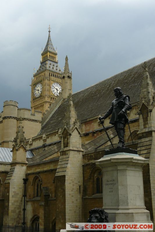 London - Palace of Westminster - Statue of Cromwell
St Margaret St, Westminster, London SW1A 2, UK
Mots-clés: patrimoine unesco Palace of Westminster Big Ben statue