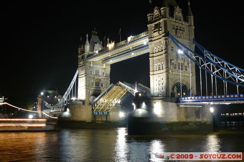 London - Southwark - Tower Bridge by Night
A100, Finsbury, Greater London SE1 2, UK
Mots-clés: Tower Bridge Pont Nuit
