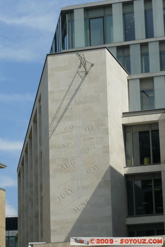 London - The City - Paternoster Square
Dean's Ct, City of London, EC4M 8, UK
Mots-clés: Paternoster Square