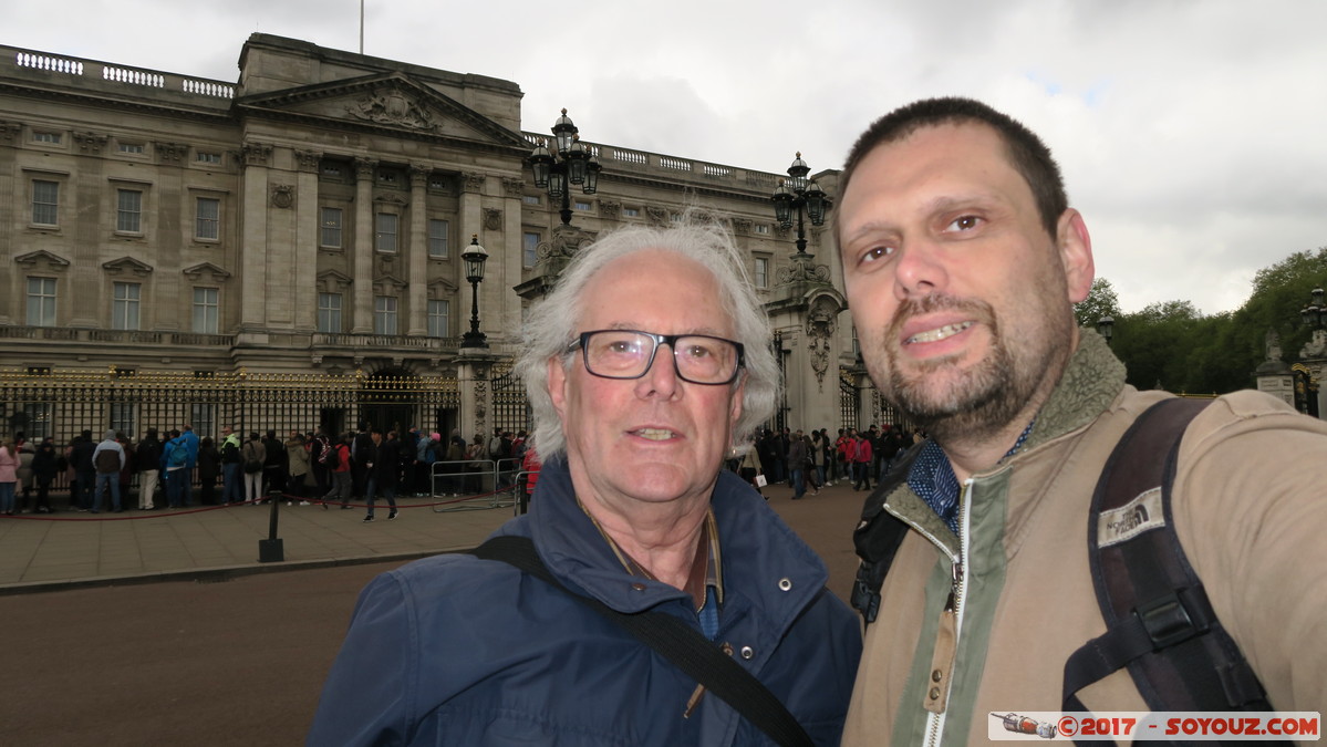 London - Buckingham Palace
Mots-clés: England GBR geo:lat=51.50166605 geo:lon=-0.14088974 geotagged Royaume-Uni St James's St. James's Ward London Londres Buckingham Palace