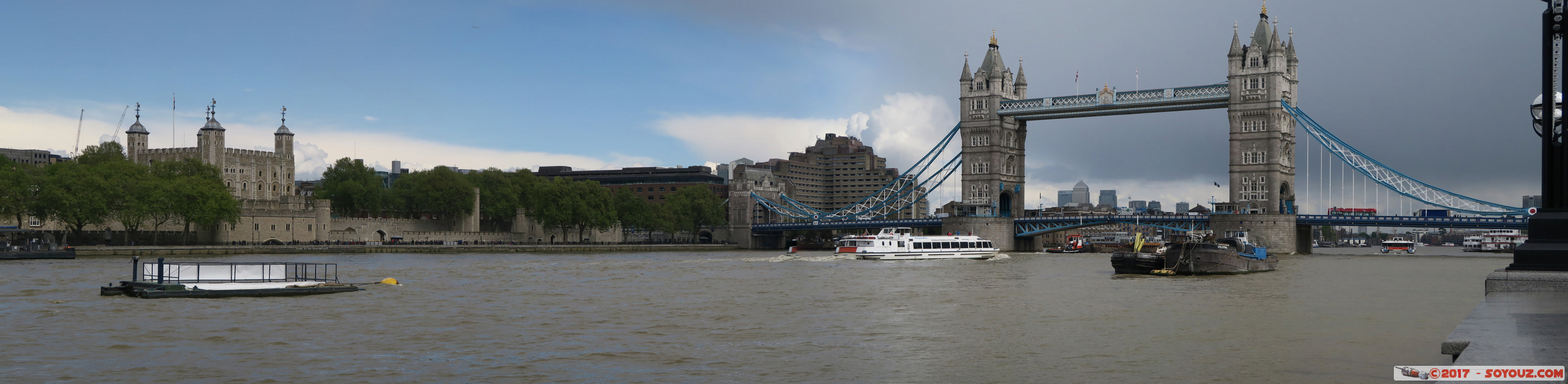 The Tower of London & Tower Bridge - panorama
Mots-clés: England GBR geo:lat=51.50564125 geo:lon=-0.08040458 geotagged Riverside Ward Royaume-Uni Southwark London Londres Riviere thames thamise Tower of London chateau Tower Bridge panorama Pont patrimoine unesco