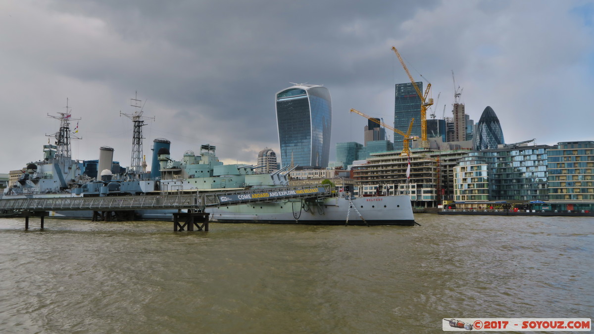 London - HMS Belfast, The Walkie Talkie & the Gherkin
Mots-clés: England GBR geo:lat=51.50647267 geo:lon=-0.08018467 geotagged Riverside Ward Royaume-Uni Southwark London Londres Riviere thames thamise The Walkie Talkie the Gherkin HMS Belfast bateau Hdr skyscraper