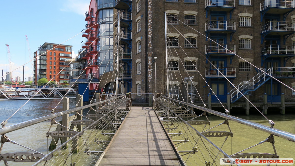 London - St Saviour's Dock / Concordia Wharf
Mots-clés: Bermondsey England GBR geo:lat=51.50246216 geo:lon=-0.07057520 geotagged Riverside Ward Royaume-Uni London Londres Riviere thames thamise Shad Thames St Saviour's Dock Pont Concordia Wharf