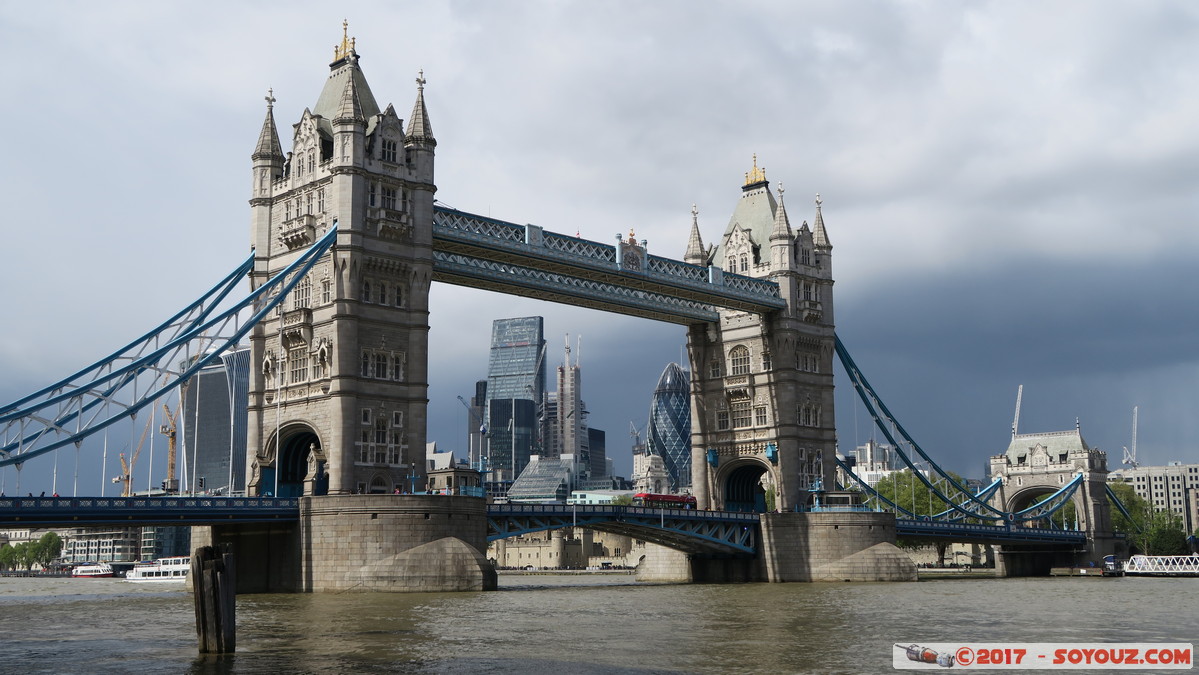 London - Tower Bridge
Mots-clés: England GBR geo:lat=51.50408900 geo:lon=-0.07402067 geotagged Riverside Ward Royaume-Uni Southwark London Londres Riviere thames thamise Tower Bridge Pont