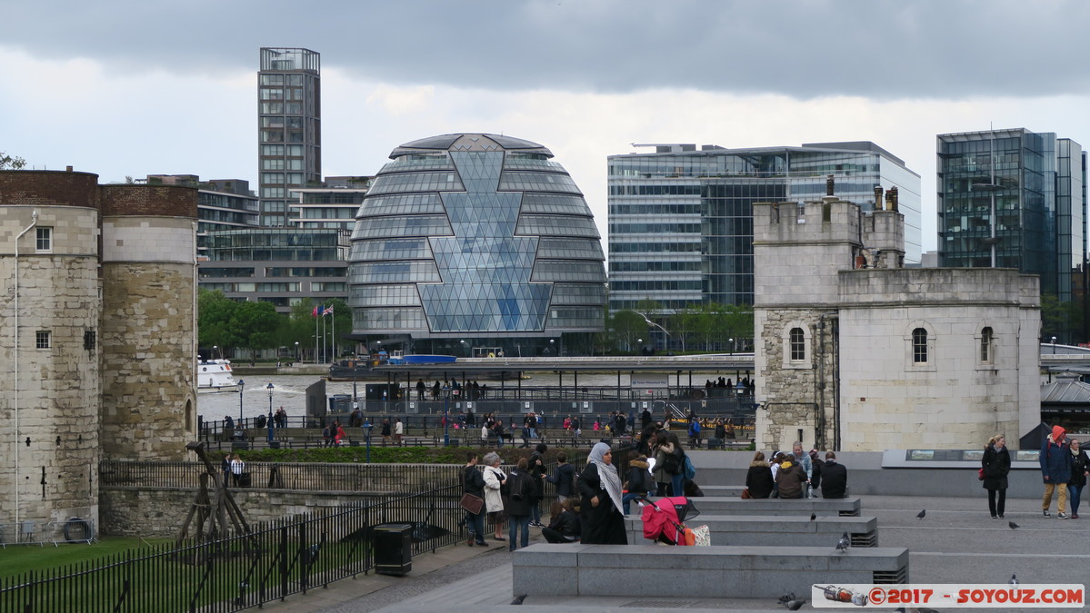 The Tower of London, More London & City Hall
Mots-clés: England GBR geo:lat=51.50893147 geo:lon=-0.07806402 geotagged Royaume-Uni St. Katharine's and Wapping Ward Whitechapel London Londres Tower of London chateau Tower Hamlets More London City Hall patrimoine unesco