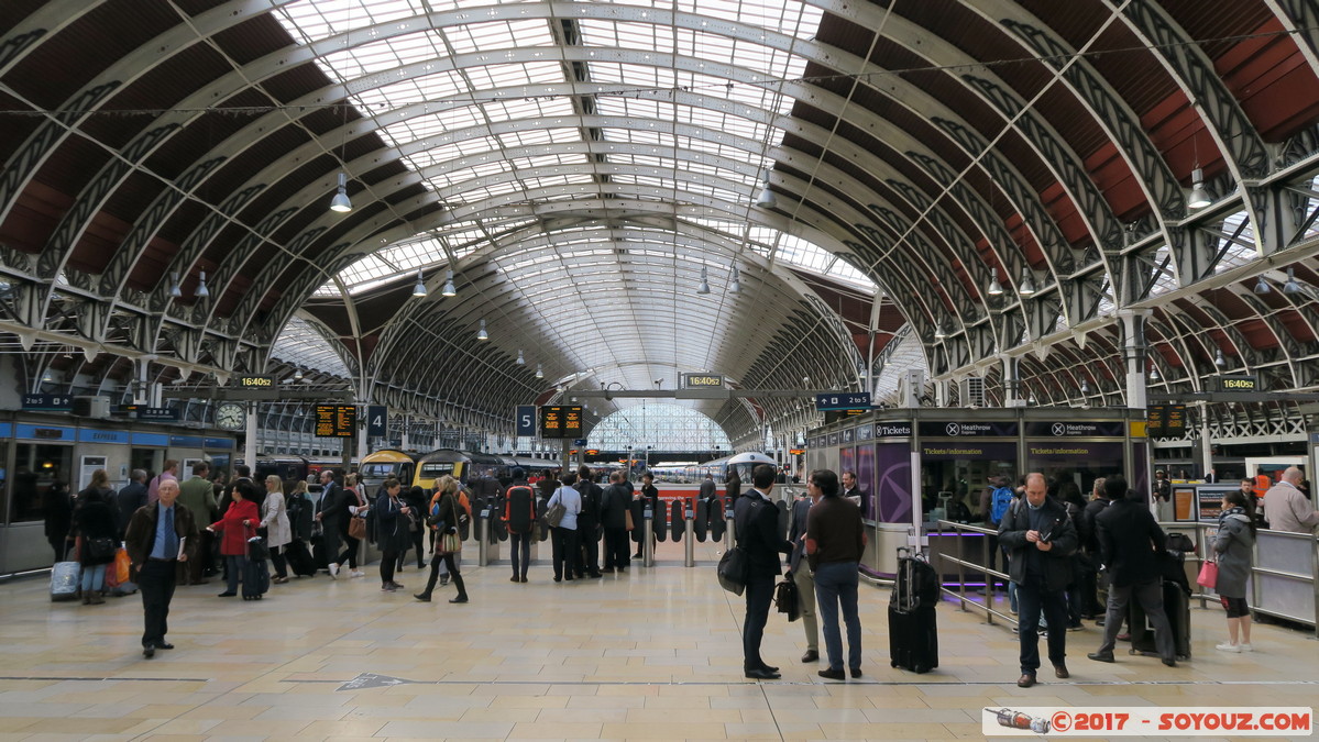 London - Paddington Railway Station
Mots-clés: England GBR geo:lat=51.51627414 geo:lon=-0.17658591 geotagged Paddington Royaume-Uni London Londres Paddington Railway Station Gare Trains