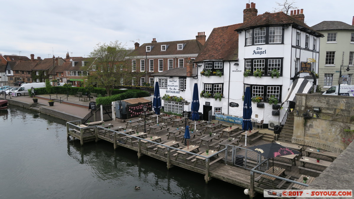 Henley on Thames - The Angel on the Bridge
Mots-clés: England GBR geo:lat=51.53759467 geo:lon=-0.90063067 geotagged Henley on Thames Remenham Royaume-Uni Oxfordshire Midsomer pub Riviere