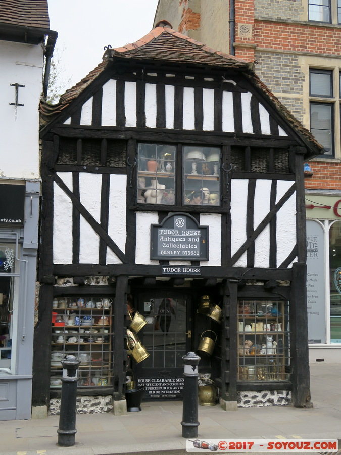 Henley on Thames - Tudor House
Mots-clés: England GBR geo:lat=51.53643048 geo:lon=-0.90388690 geotagged Henley on Thames Royaume-Uni Oxfordshire Midsomer English cottage Tudor House