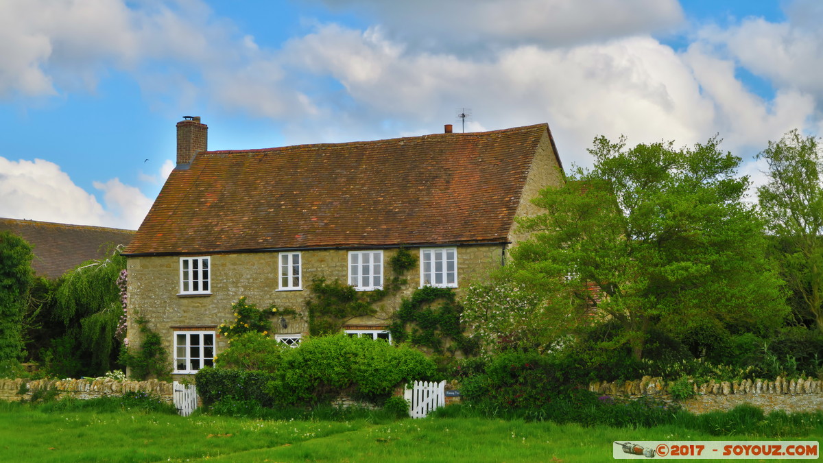 Little Haseley Cottage
Mots-clés: England GBR geo:lat=51.70087833 geo:lon=-1.07605167 geotagged Great Haseley Little Haseley Royaume-Uni Oxfordshire Midsomer English cottage Hdr