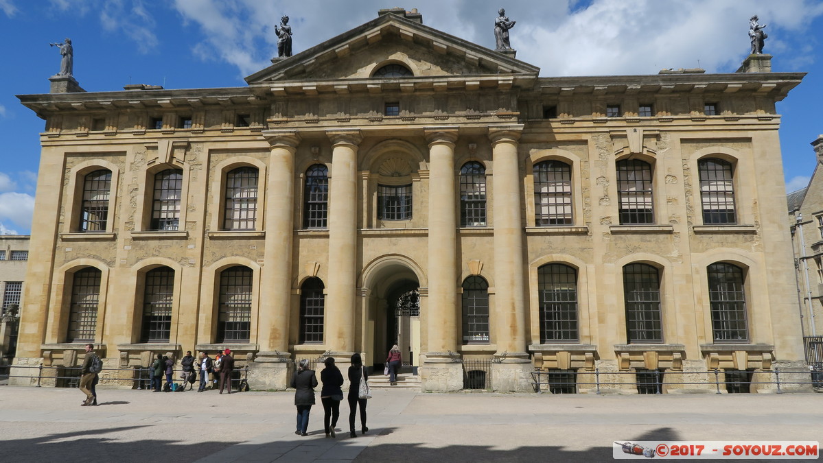 Oxford - The Clarendon Building
Mots-clés: Carfax Ward England GBR geo:lat=51.75445375 geo:lon=-1.25447625 geotagged Oxford Royaume-Uni The Clarendon Building universit