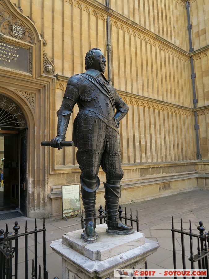 Oxford - The Old Bodleian Library - William Herbert, Earl of Pembroke
Mots-clés: England GBR geo:lat=51.75401592 geo:lon=-1.25435650 geotagged Holywell Ward Oxford Royaume-Uni The Old Bodleian Library statue