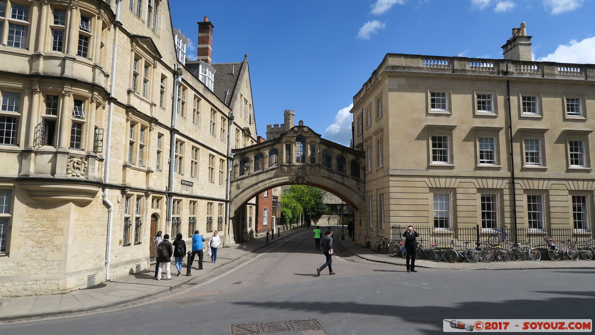 Oxford - Hertford College - The Bridge of Sighs
Mots-clés: England GBR geo:lat=51.75437347 geo:lon=-1.25431222 geotagged Holywell Ward Oxford Royaume-Uni Hertford College universit The Bridge of Sighs