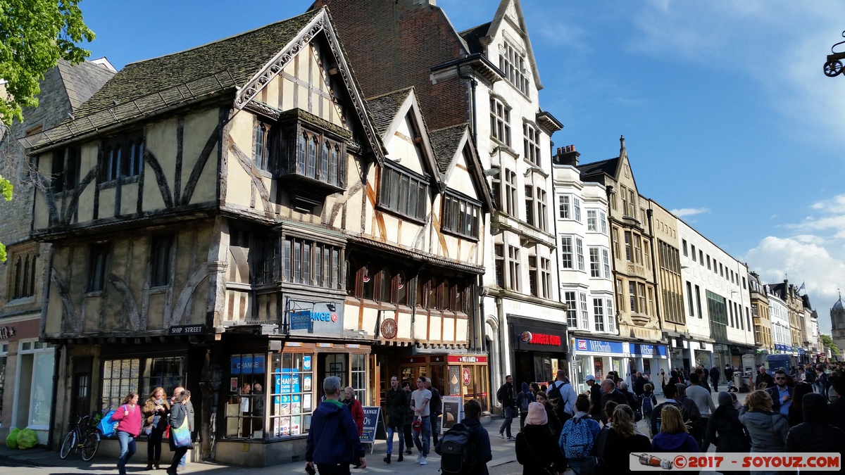 Oxford - Cornmarket Street
Mots-clés: Carfax Ward England GBR geo:lat=51.75356893 geo:lon=-1.25876753 geotagged Oxford Royaume-Uni English cottage