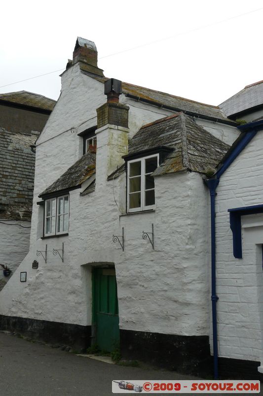 Polperro
Quay Rd, Looe, Cornwall PL13 2, UK
