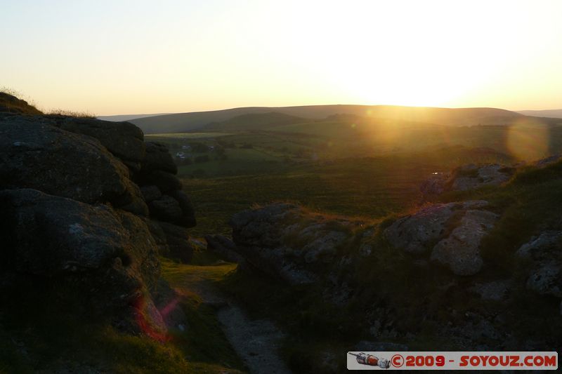 Dartmoor by Dusk
B3387, Ilsington, Devon TQ13 7, UK
Mots-clés: sunset