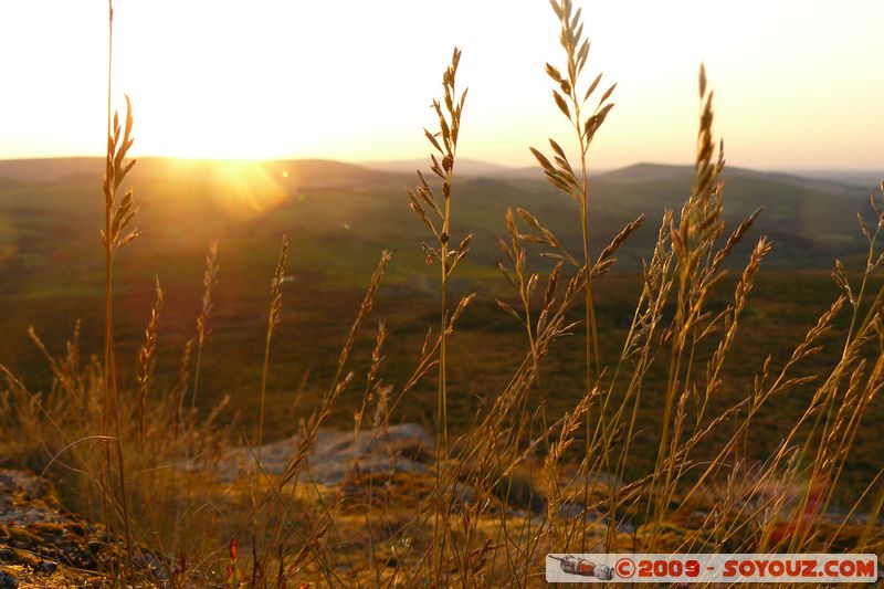 Dartmoor by Dusk
B3387, Ilsington, Devon TQ13 7, UK
Mots-clés: sunset Insolite