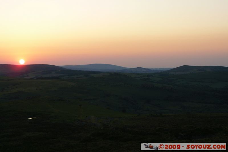 Dartmoor by Dusk - Sunset
B3387, Ilsington, Devon TQ13 7, UK
Mots-clés: sunset soleil