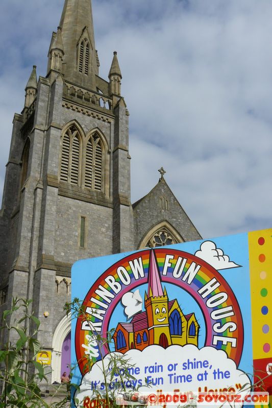 Torquay - Rainbow Fun House (previously a church)
Torquay, Torbay, England, United Kingdom
Mots-clés: Eglise