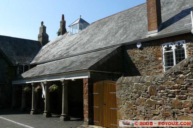 Totnes - Guildhall
