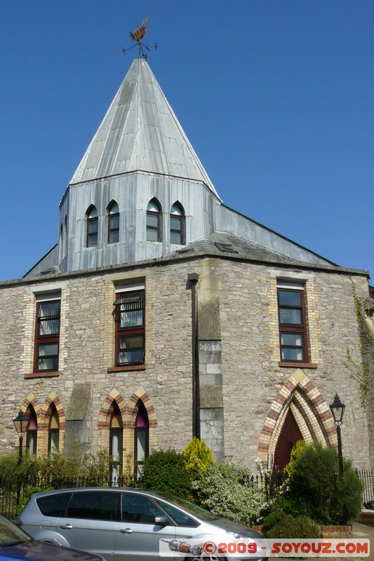 Totnes - Apartments in a converted church
Mots-clés: Eglise