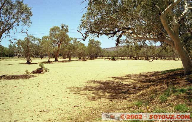 Todd River (usually dry)
